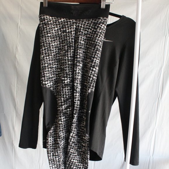 Nike Women's Pro Hyperwarm Training Tights (NWOT) - Picture 2 of 7